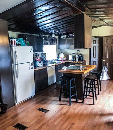 3rd image of 355 Private Road 1090