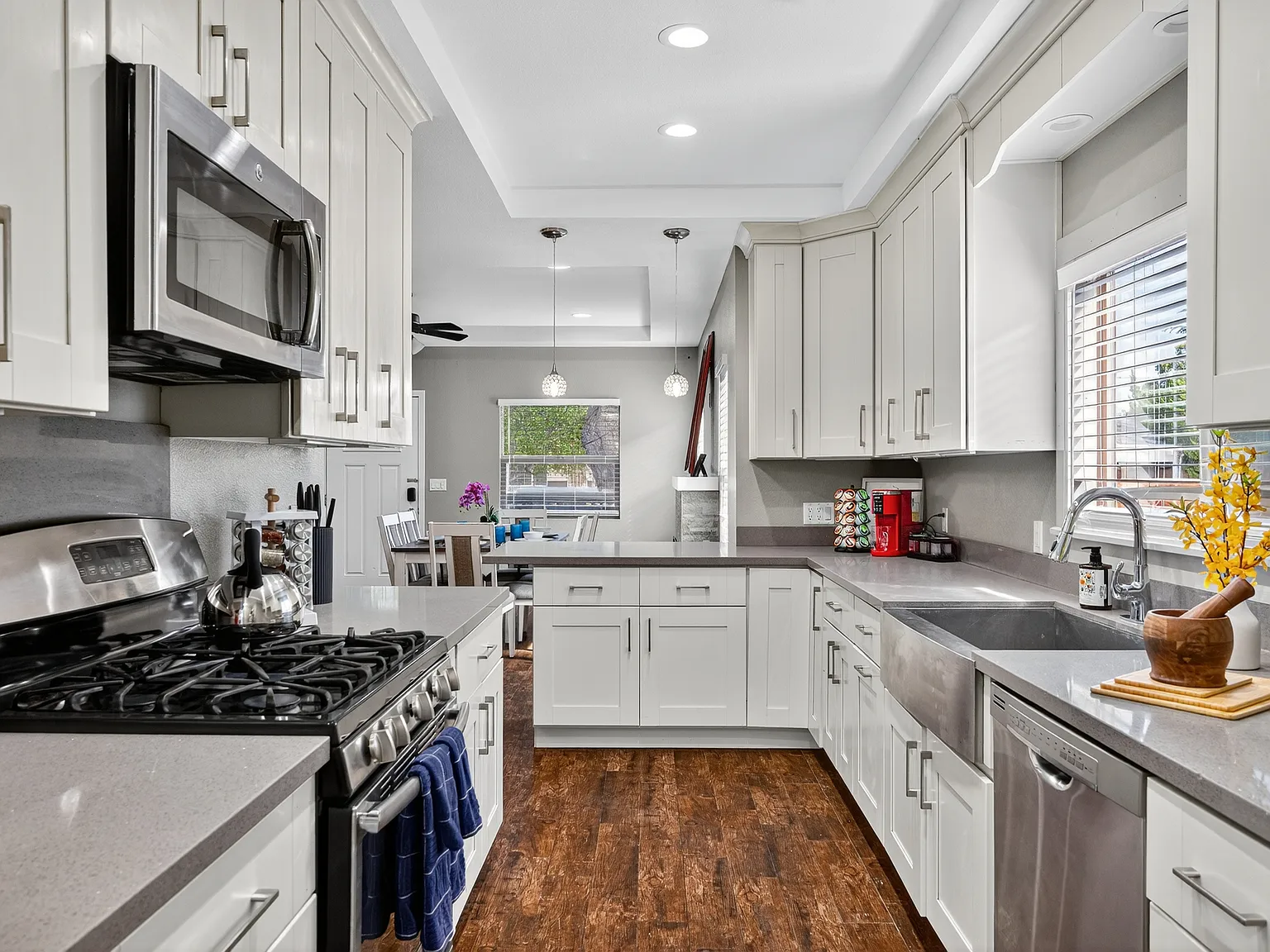 3 bed, 1550 sqft, $4,900 — Photo 3