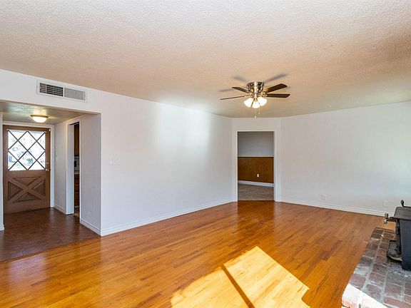 4th image of 813 W Michigan Ave