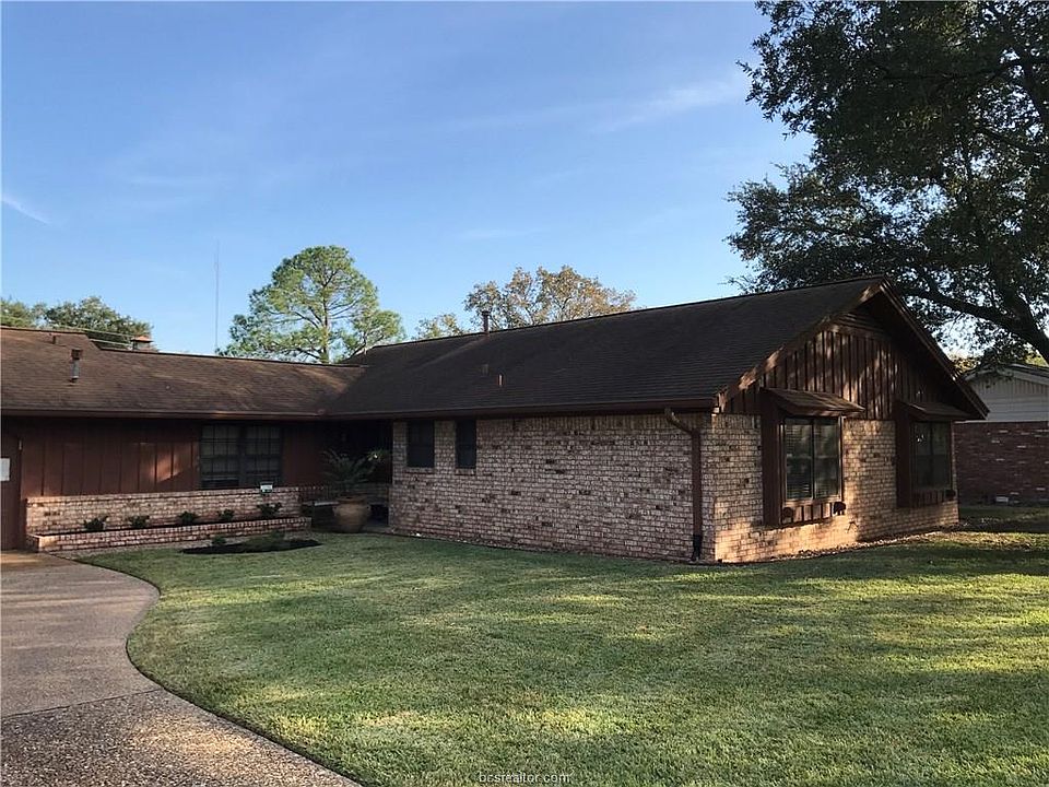 1st image of 1112 Lamar Dr