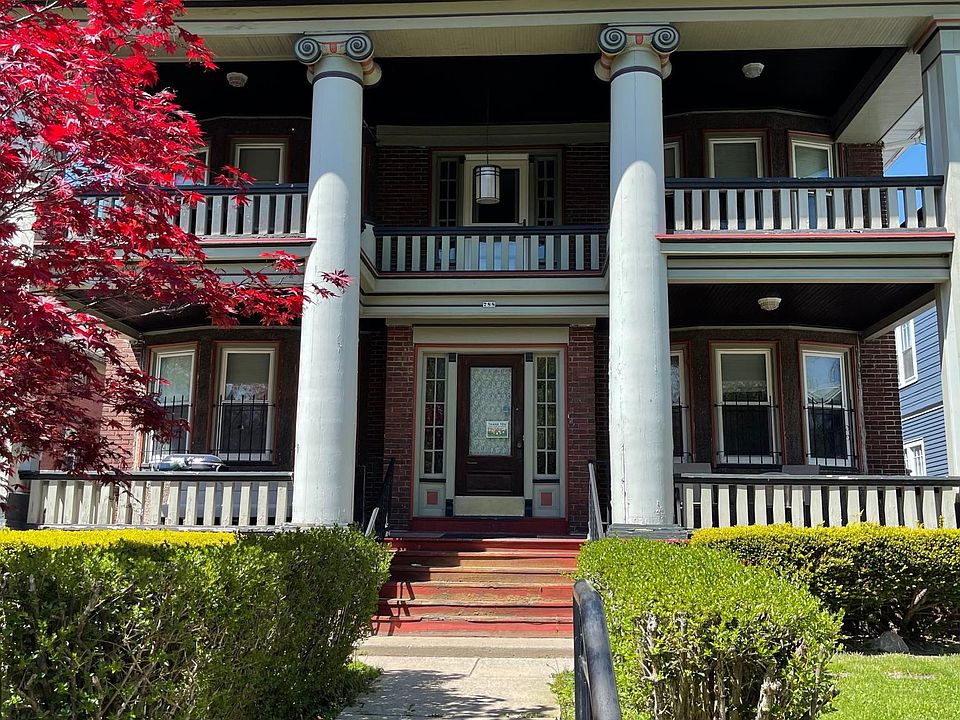 1st image of 788 Potomac Ave APT 1