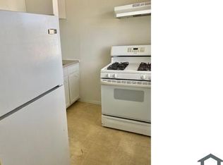 6114 S Broadway APT 4, Los Angeles, CA 90003