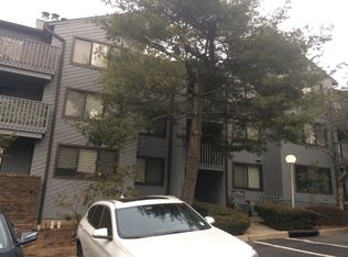 1495 John St, Fort Lee, NJ