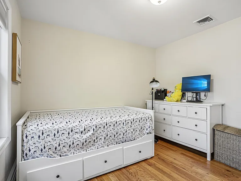 174 Fort Lee Rd #B — Photo 19
