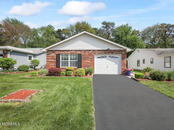 8 Rushmore Drive, Brick, NJ 08724