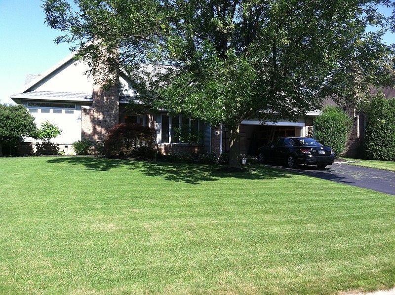 1st image of 16 Bishops Ct