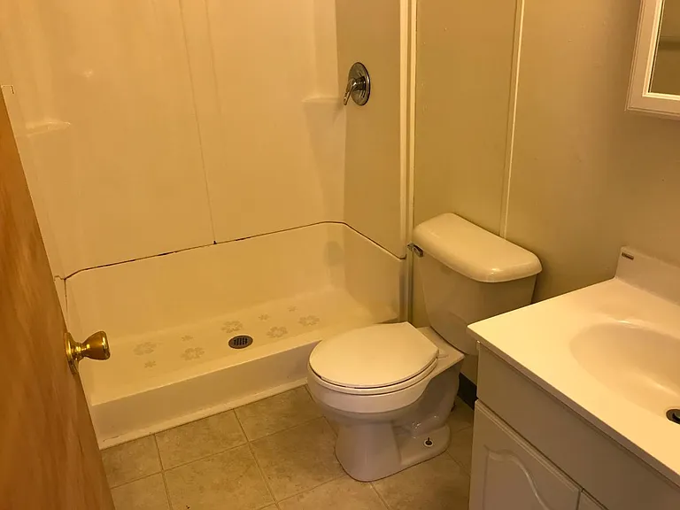7600 Heatherstone Dr #10 — Photo 8