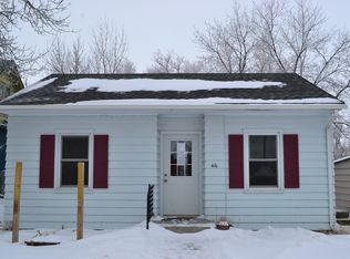 416 Sinclair St., Bottineau, ND 58318