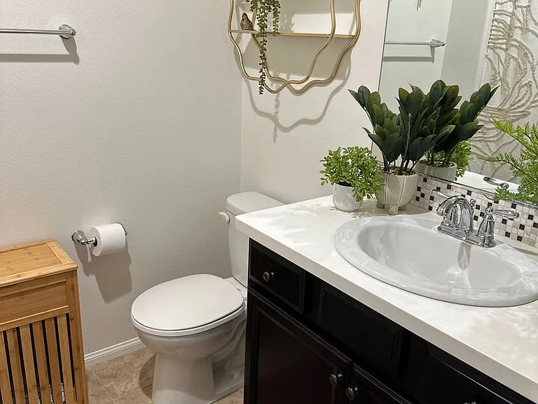 418 Stratus Ln #4 — Photo 9