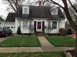 1st image of 954 Oaklawn St NE