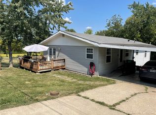 200 N Center St, Knob Noster, MO 65336