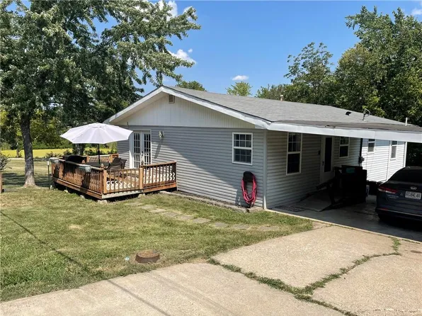 200 N Center St, Knob Noster, MO 65336