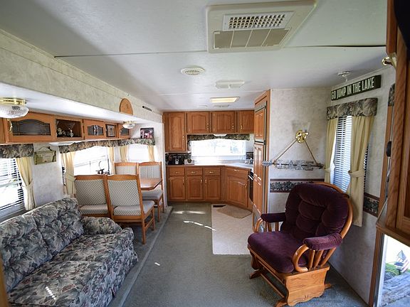 4th image of 17301 Meadow Lark Ct