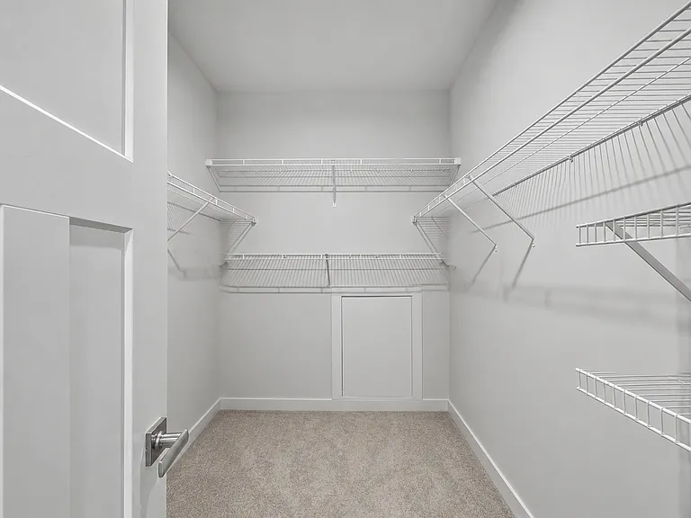 4001 Oglethorpe Dr — Photo 13