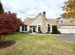 2296 Seabird Dr #1, Bristol, PA 19007