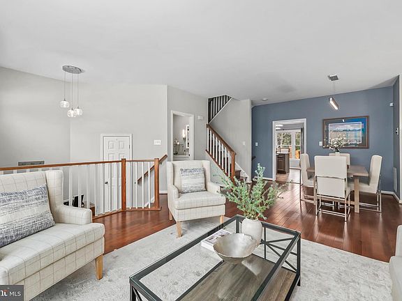 3rd image of 1202 Weatherstone Ct