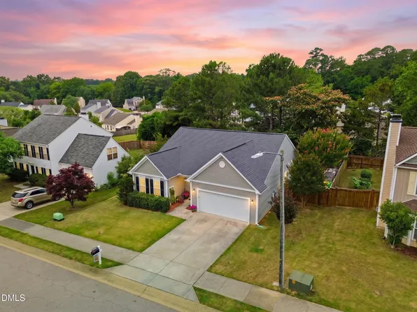5215 Cardinal Grove Blvd, Raleigh, NC 27616