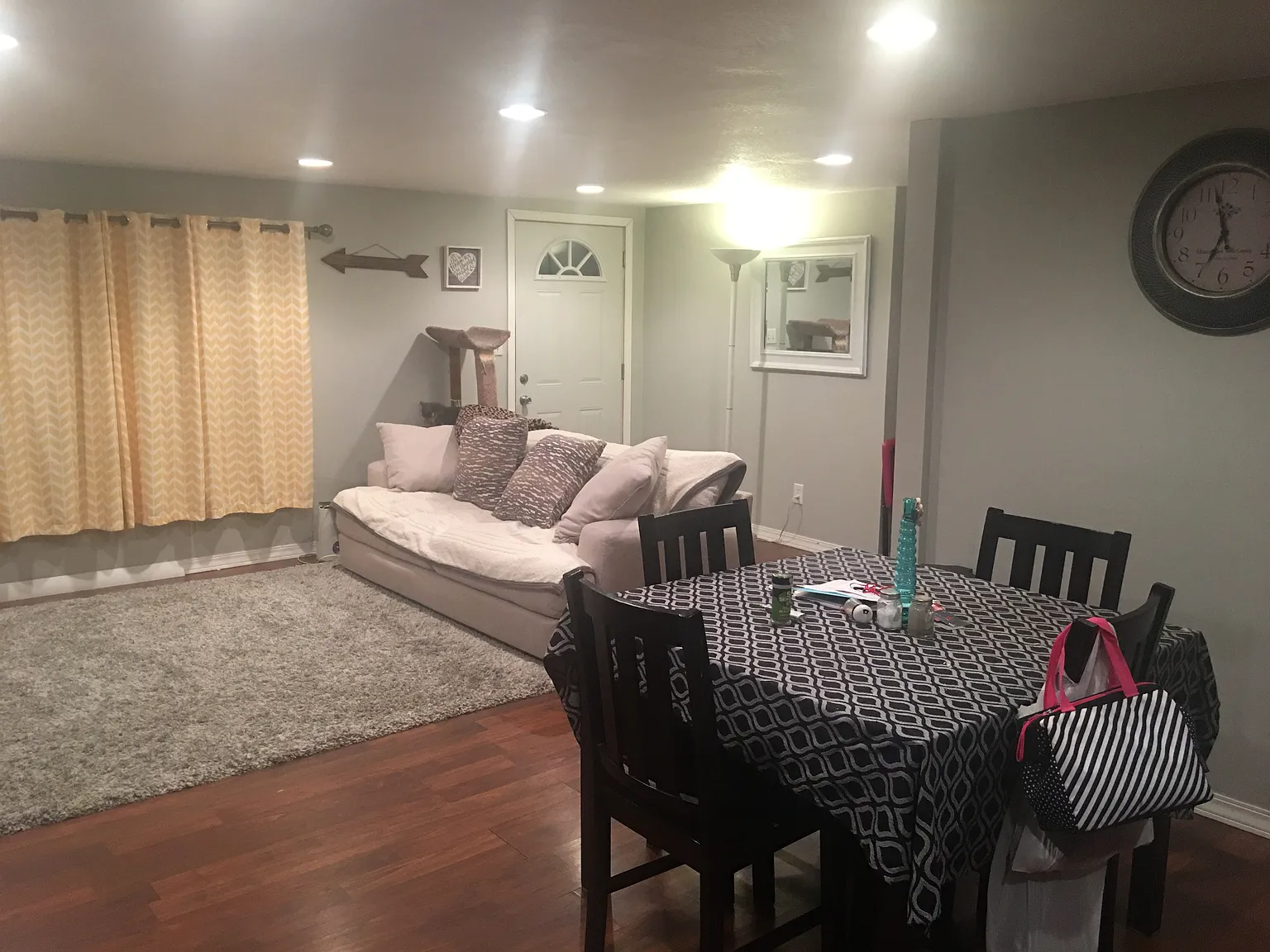 301 Illinois Ave photo 1