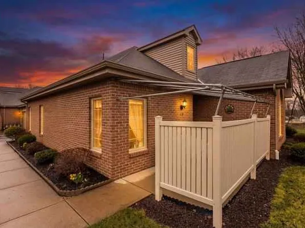 118 Windcrest Ct, Beaver Falls, PA 15010