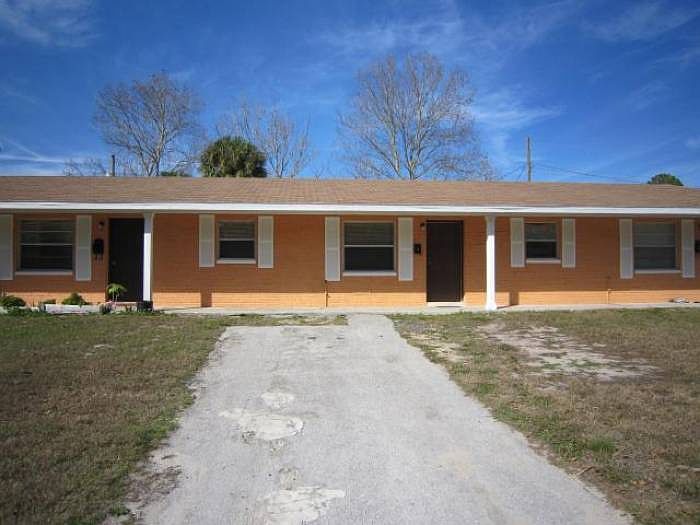 Middle unit-Ground Level