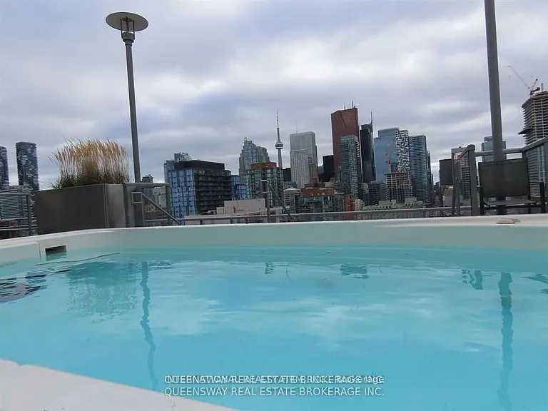 320 Richmond St E #208 — Photo 28