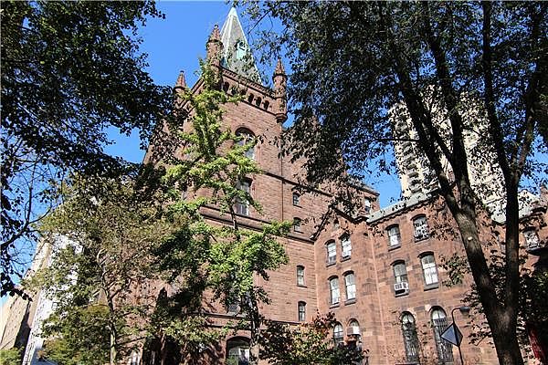 1st image of 205 E 16th St APT 1A