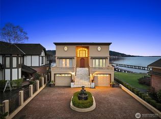 4701 NE Shore Place, Lake Forest Park, WA 98155