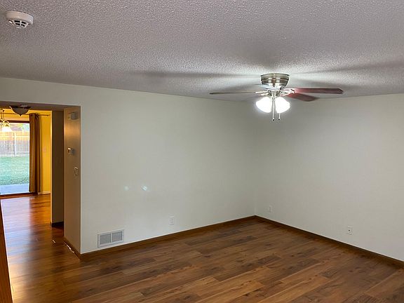 5th image of 2125 Lockwood Ct