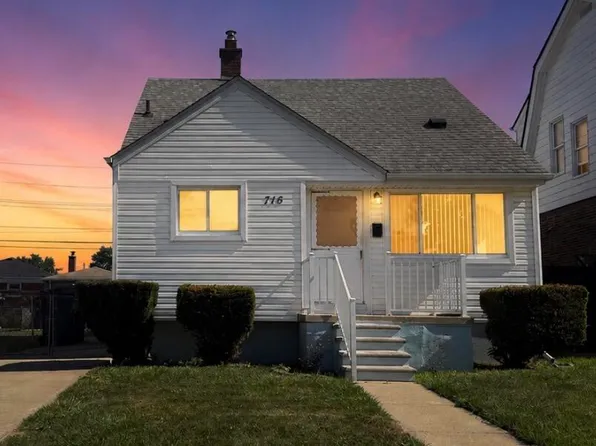 716 Mayflower Ave, Lincoln Park, MI 48146