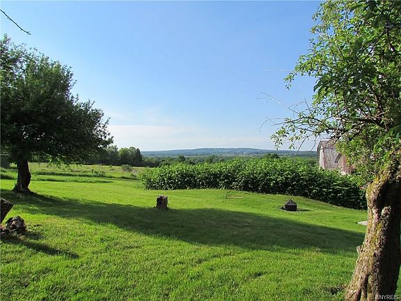 5th image of 7985 Kellogg Hill Rd