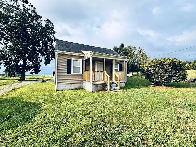 198 Brookneal Hwy — Photo 1
