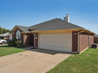 16124 Himalaya Rdg, Edmond, OK 73013