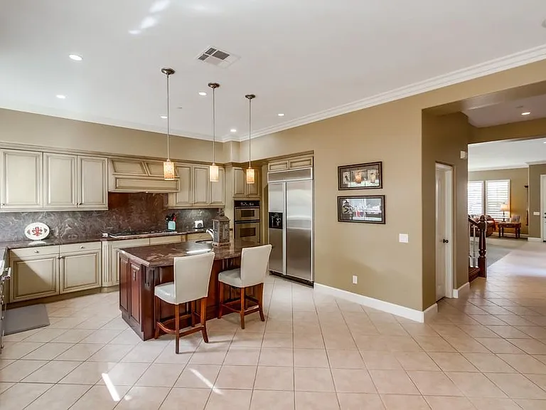 9673 Deer Trail Dr — Photo 20