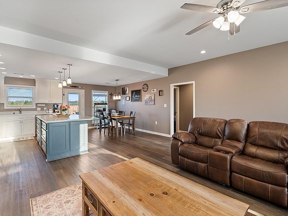 5th image of 26 Rush Creek Dr