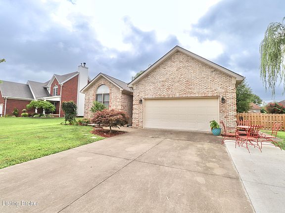 3rd image of 183 Cottonwood Dr