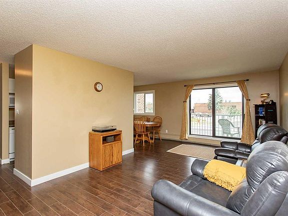 3rd image of 49 N Bennett St #201