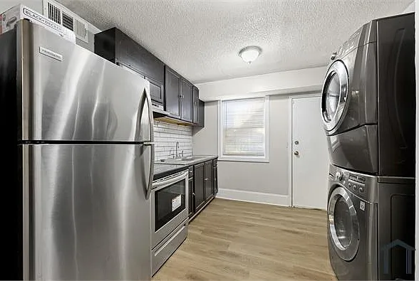 156 Fairfield Pl NW #B-6 — Photo 1