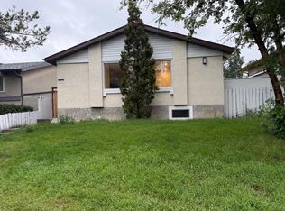 3678 Dover Ridge Dr SE, Calgary, AB T2B2L3