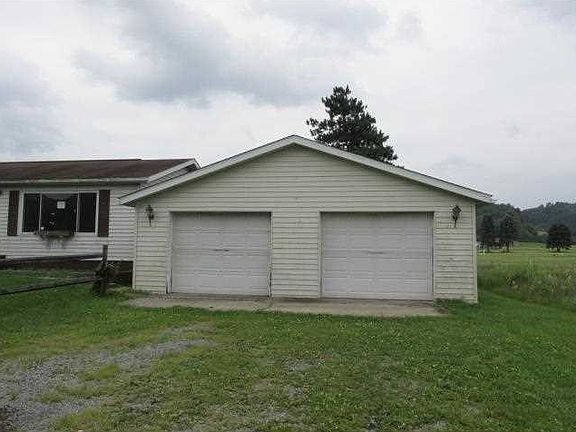 4th image of 25 Old Route 422 Hwy