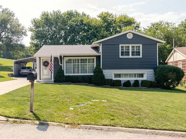 1219 Mound Dr, Atchison, KS 66002