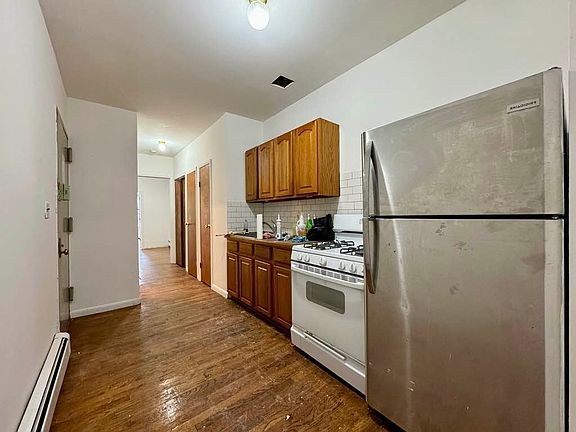 3rd image of 503 E 116th St APT 2B