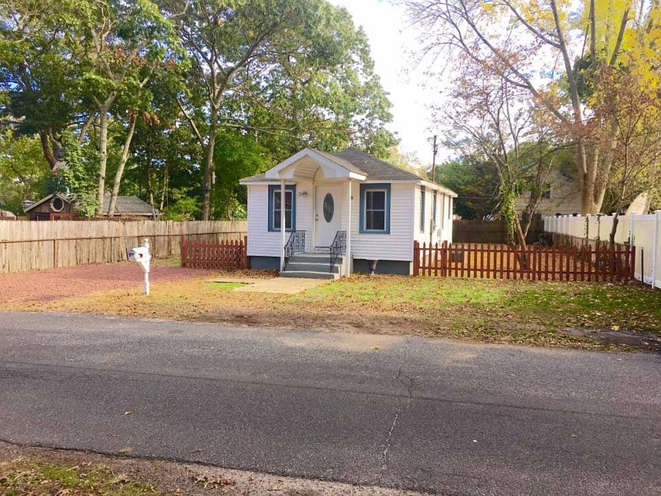 1st image of 38 Lyman Ave