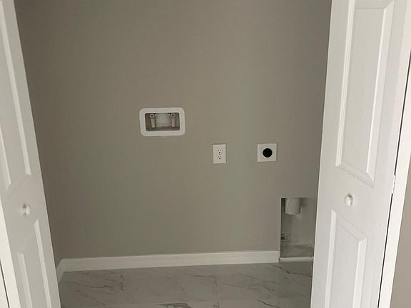 2nd image of 320 Hightower Ave S