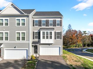 600 Dana Dr, Pittsburgh, PA 15205