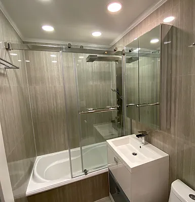 Sold by Dom Realty | media 9