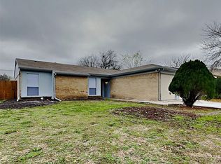 505 David Dr, Grand Prairie, TX 75052