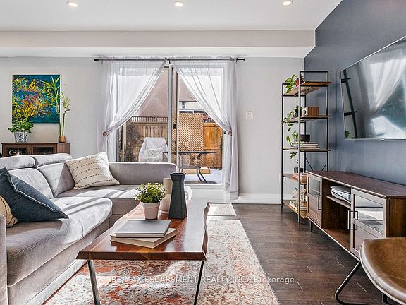 4th image of 469 Claridge Rd #5