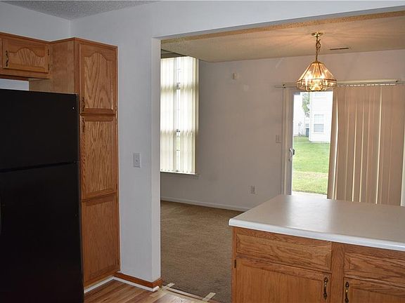 5th image of 4257 Village Bend Dr