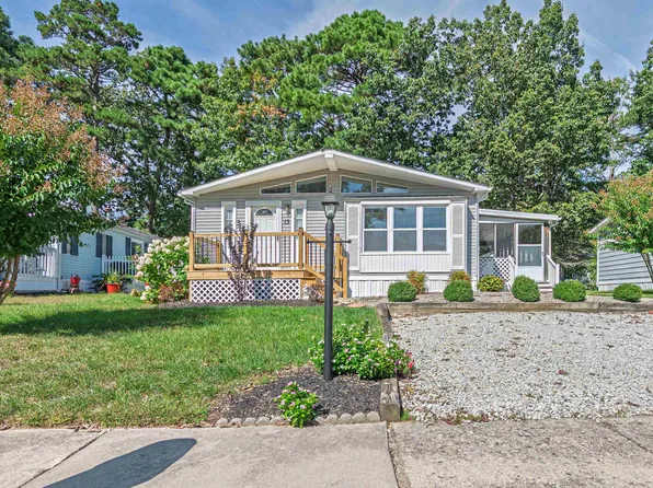 13 Hickory Ln, Mays Landing, NJ 08330