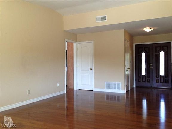 3rd image of 437 Walter Ave